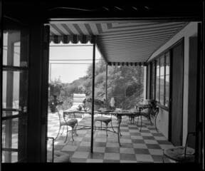 Go to image 4.