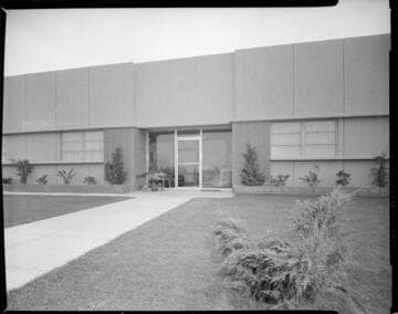 Commercial building