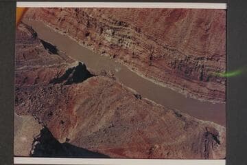 Boulder Narrows. Approximate gauge: 31,400 cfs